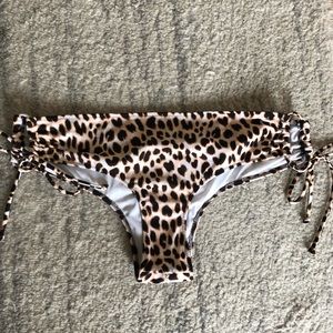VS Cheetah Print Cheeky Bottoms